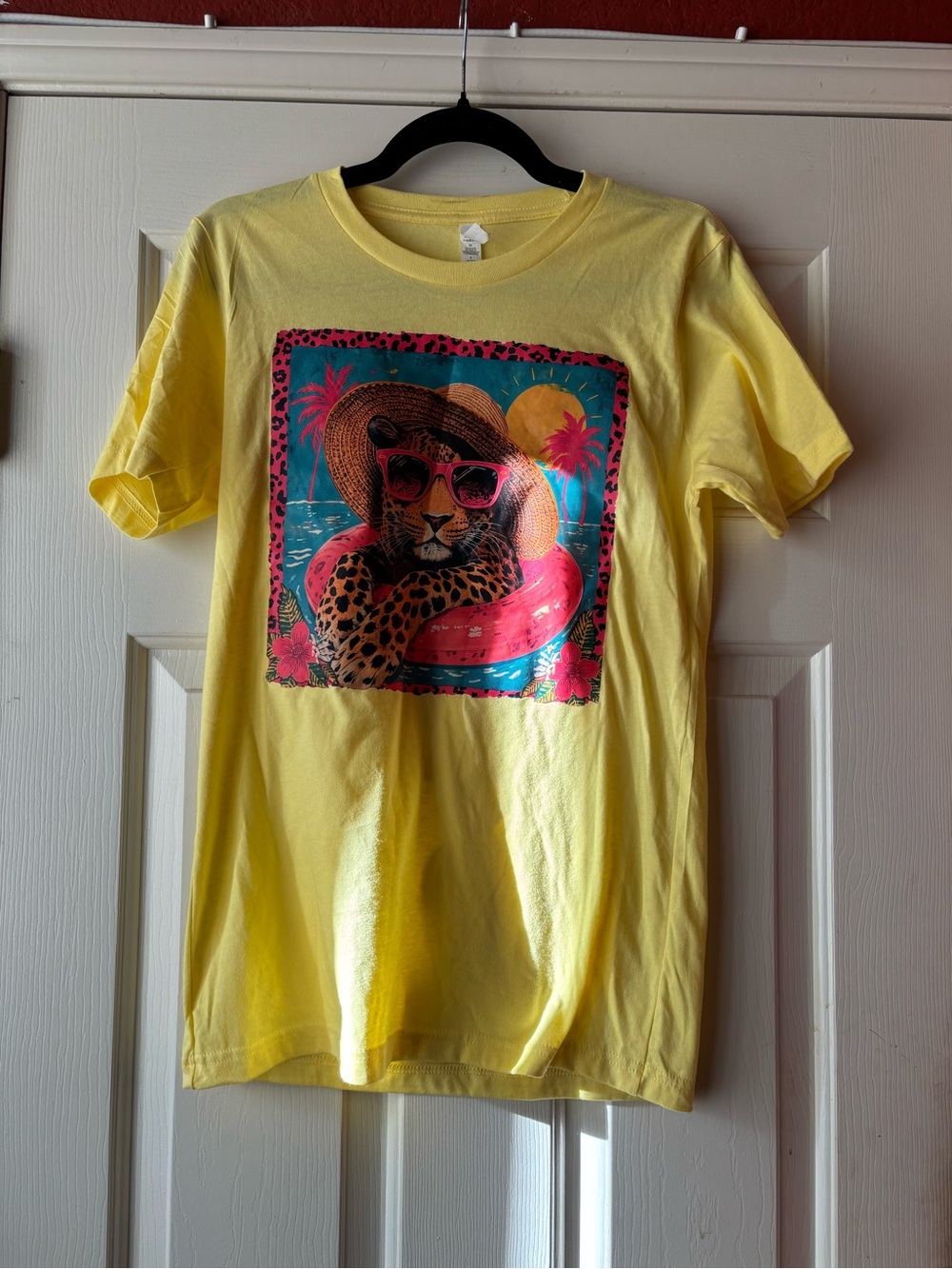 Bella Canvas Graphic Tee with Leopard Print Sunglasses Small NWOT